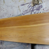寮國檀木桌面